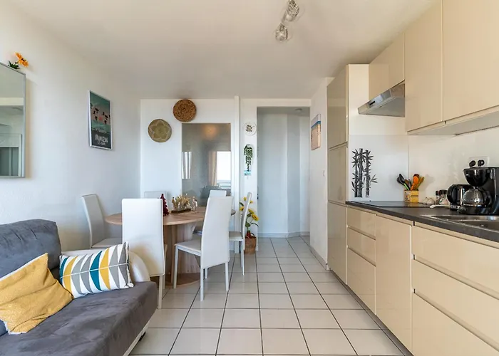 Plage: Appt Pour 4 Avec Parking Et Acces Direct A La - Fr-1-50-89 Apartmán