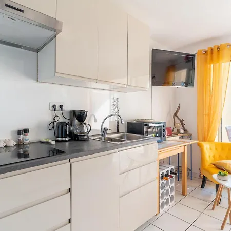 Plage: Appt Pour 4 Avec Parking Et Acces Direct A La - Fr-1-50-89